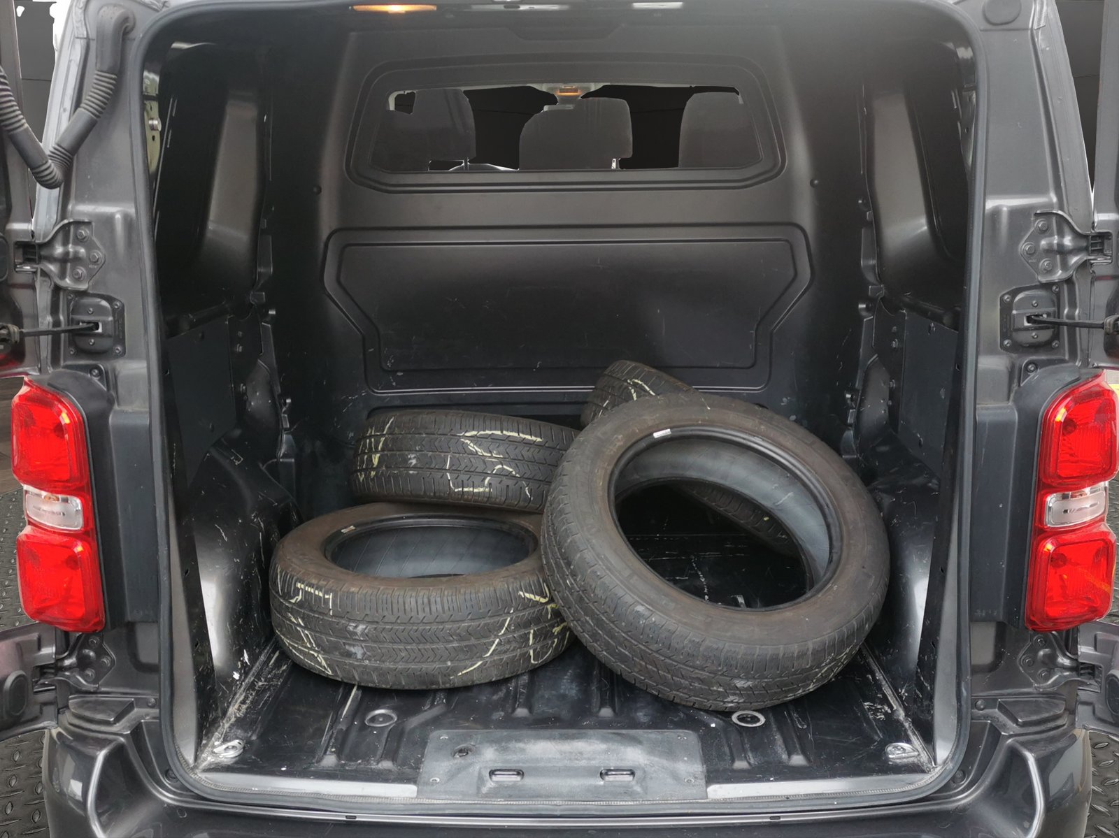 PEUGEOT Expert 2.0 BlueHDi 150 SS Fix Confort Standard, Diesel, Occasion / Gebraucht, Handschaltung - 7