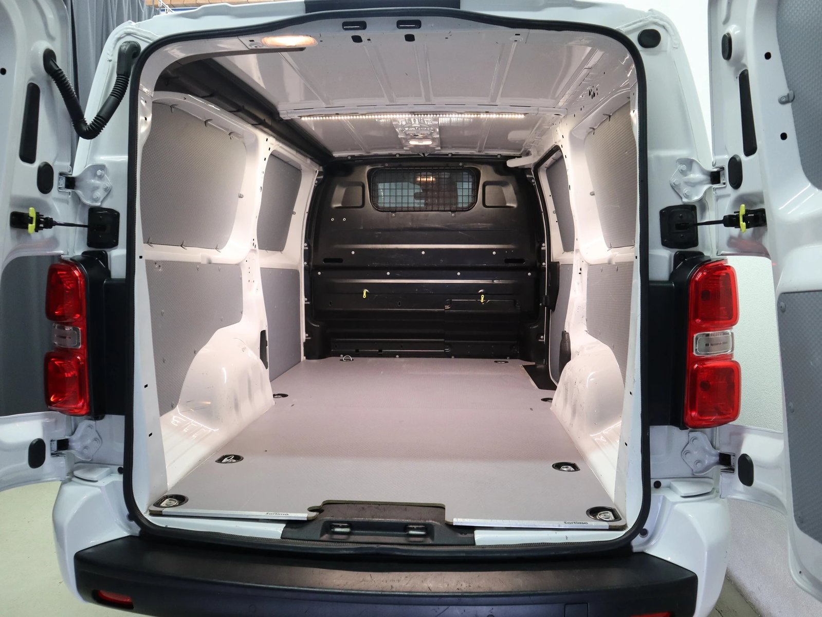 PEUGEOT Expert 2.0 BlueHDi 120 SS Premium Long - L3 - 3 Sitz, Diesel, Occasioni / Usate, Manuale - 5
