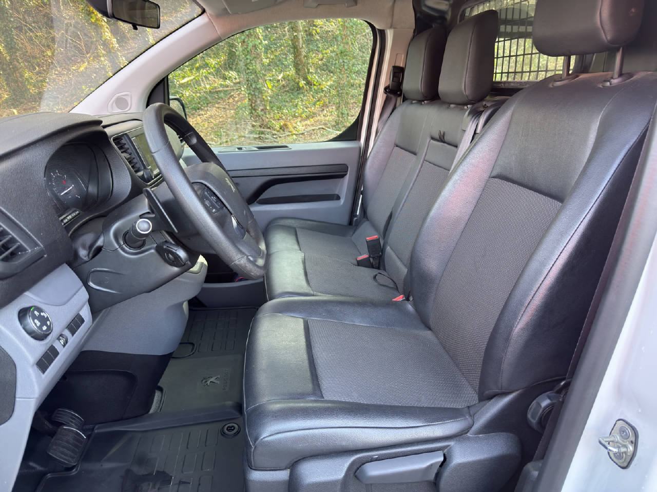 PEUGEOT Expert Kaw. Standard 2.0 BlueH, Diesel, Occasion / Utilisé, Automatique - 5
