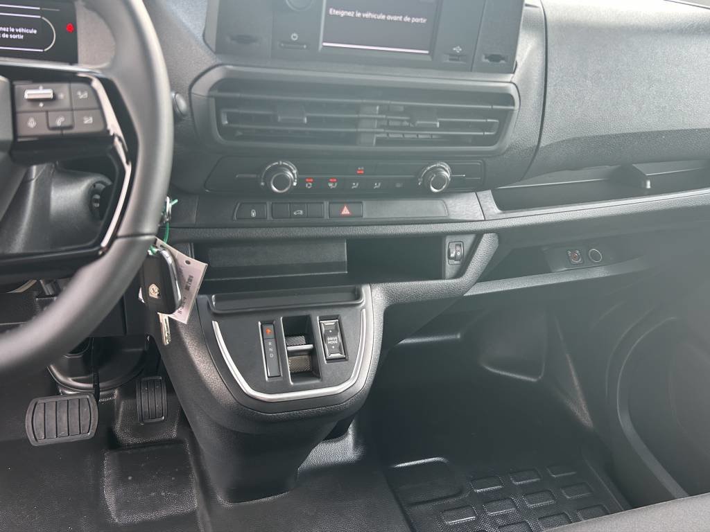 PEUGEOT Expert 75 KWh Standard, Électrique, Occasion / Utilisé, Automatique - 7