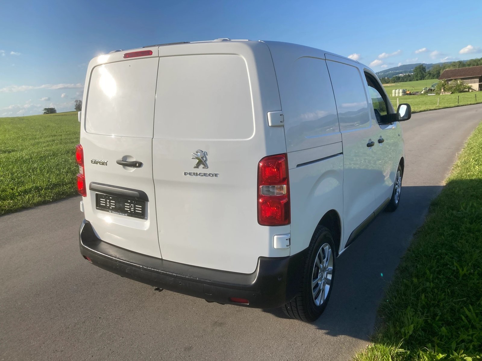 PEUGEOT Expert 2.0 BlueHDi 180 SS Allure Compact EAT8 mit An, Diesel, Occasioni / Usate, Automatico - 3