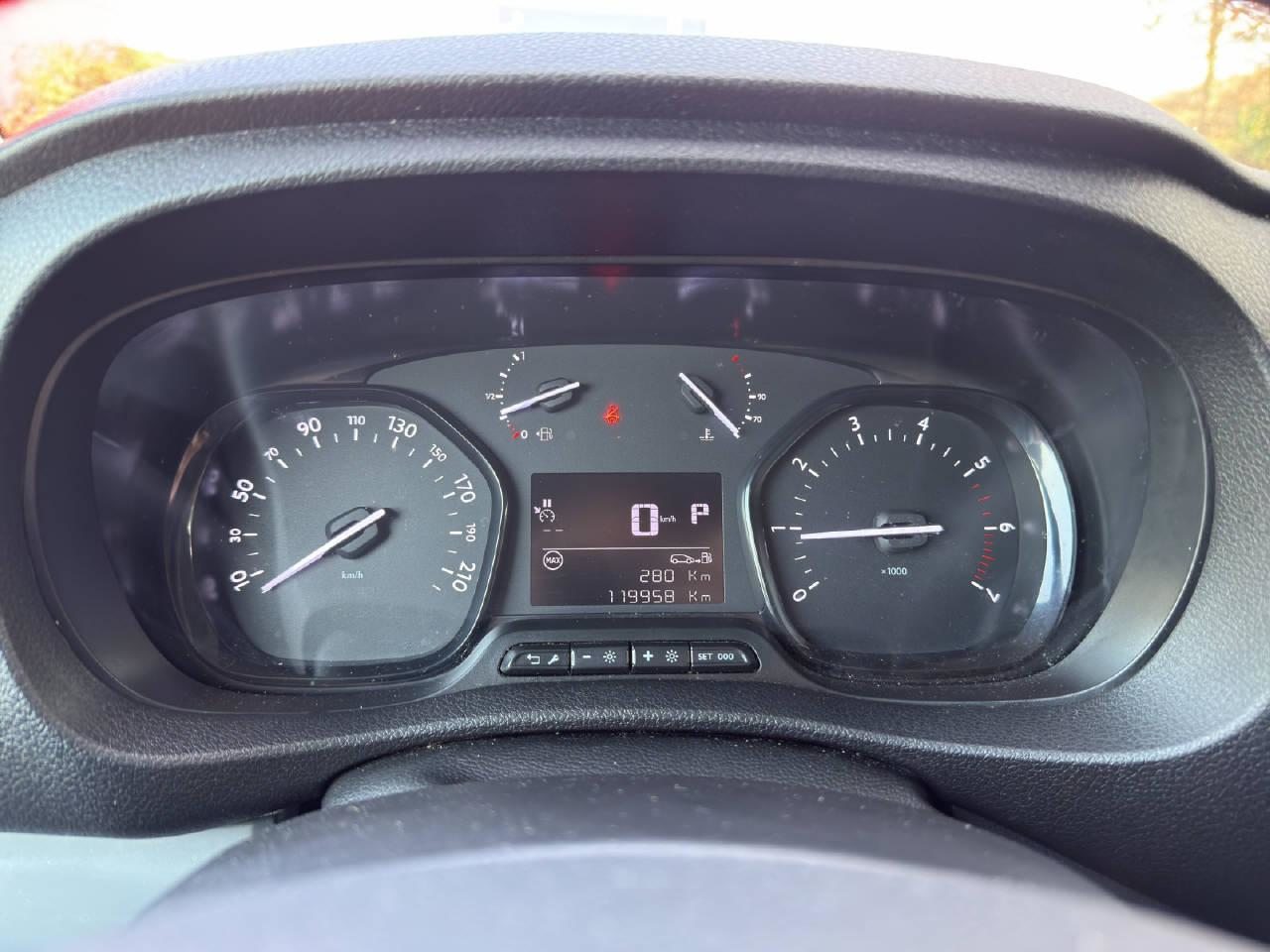 PEUGEOT Expert Kaw. Standard 2.0 BlueHDi 140 Premium S/S, Diesel, Second hand / Used, Automatic - 6