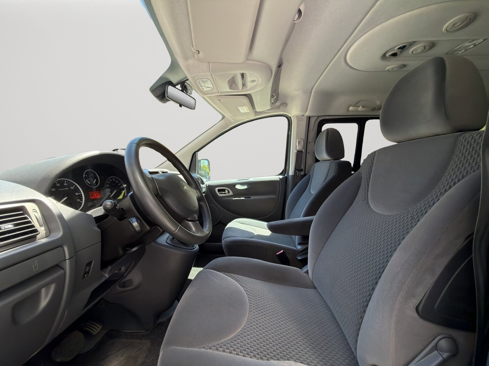 PEUGEOT ExpertTepee 2.0HDi Allure, Diesel, Second hand / Used, Automatic - 5