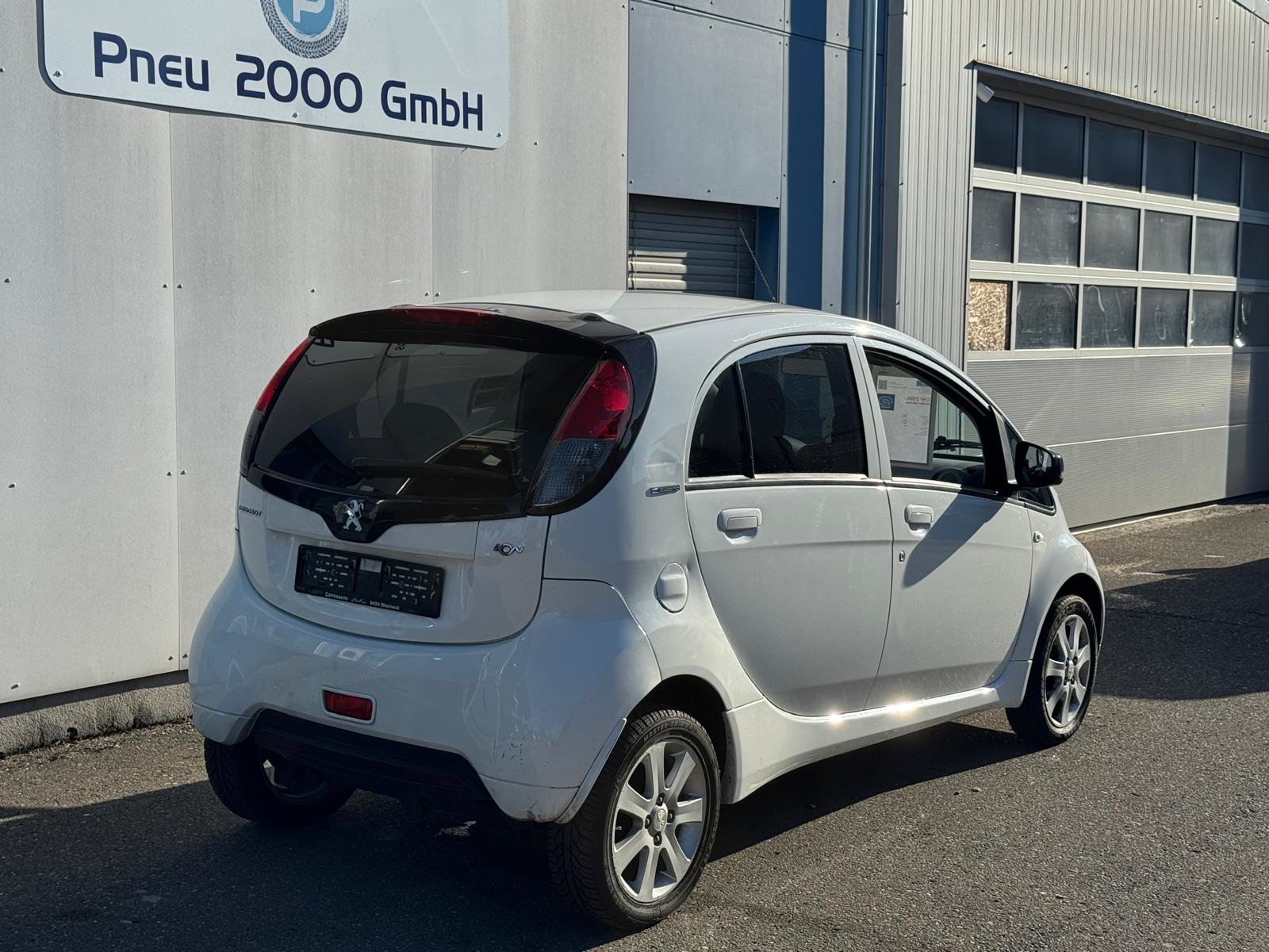 PEUGEOT iON Active, Électrique, Occasion / Utilisé, Automatique - 3