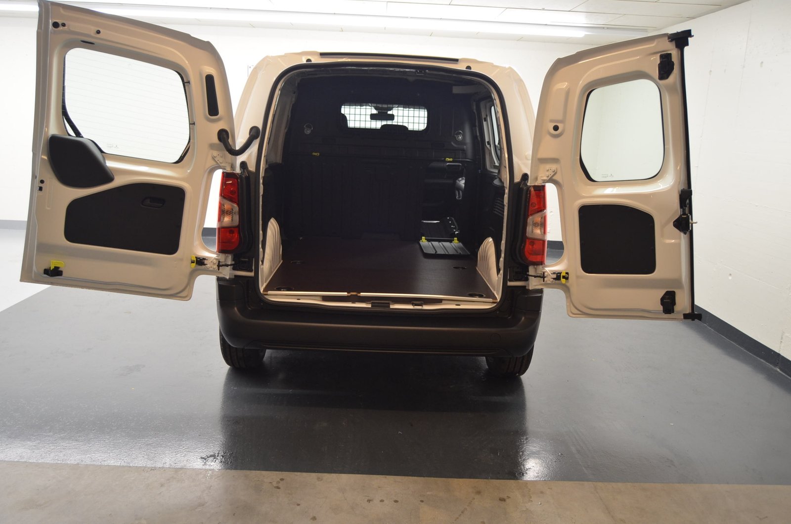 PEUGEOT Partner 1.5 HDi Premium, Diesel, Occasion / Utilisé, Manuelle - 7