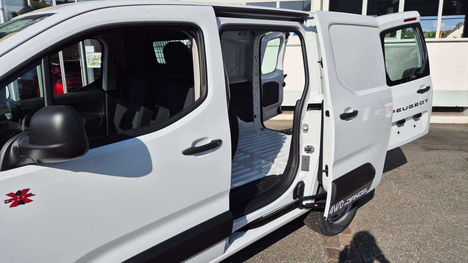 PEUGEOT Partner 1.5HDi 4x4 Helvetia, Diesel, Voiture nouvelle, Automatique - 6