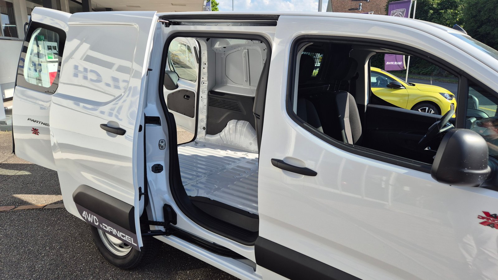 PEUGEOT Partner 1.5HDi 4x4 Helvetia, Diesel, Voiture nouvelle, Automatique - 7