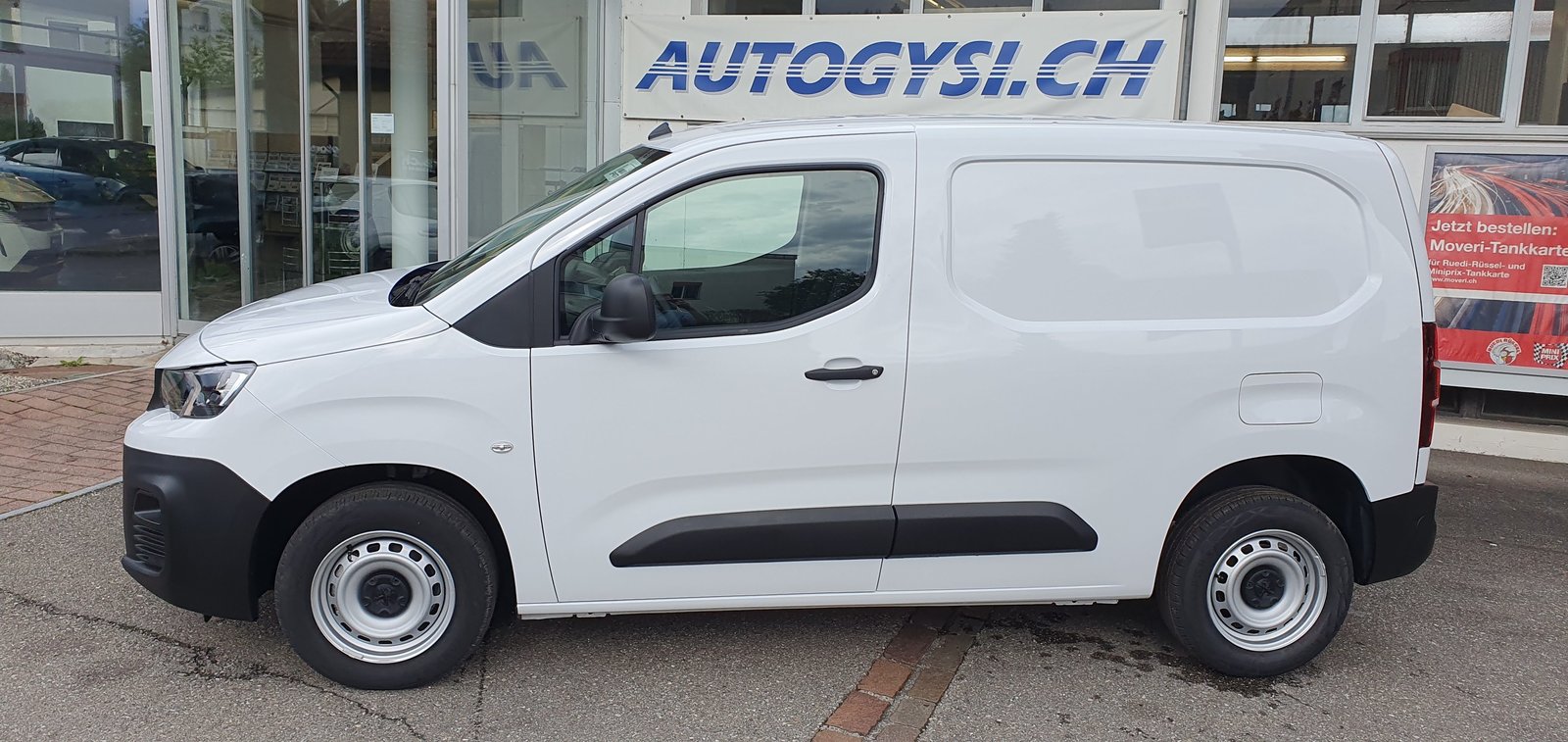 PEUGEOT Partner stnd. Premium 650kg Helvetia, Petrol, New car, Manual - 5