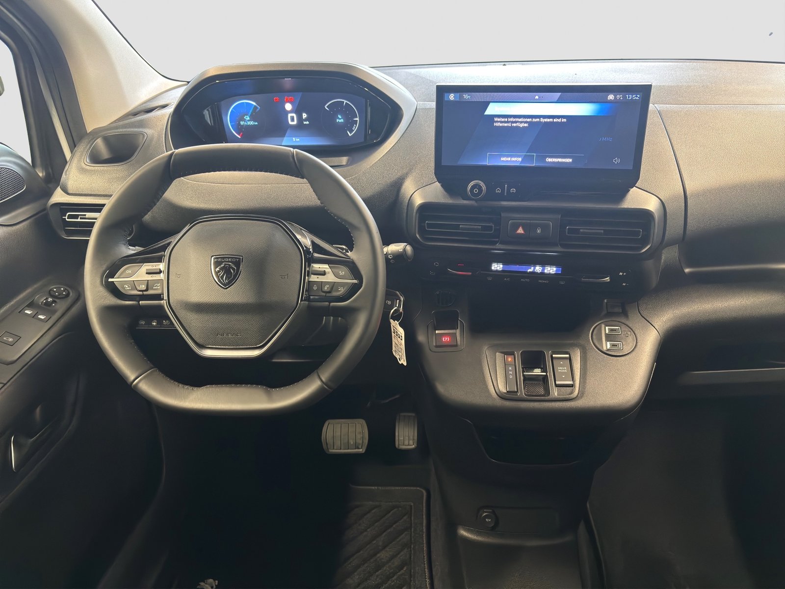 PEUGEOT e-Partner 50kWh Long, Elektro, Neuwagen, Automatik - 4