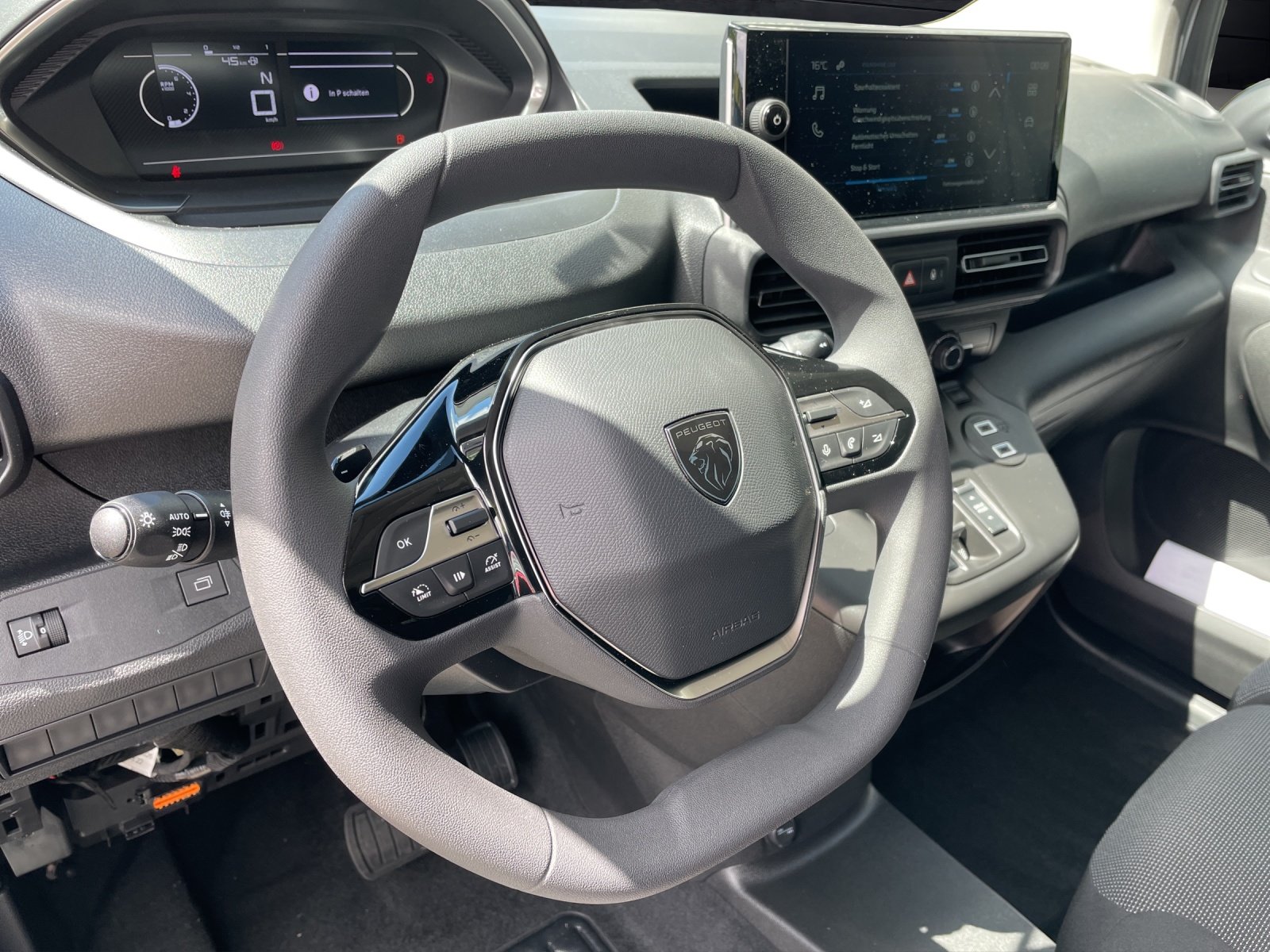 PEUGEOT Partner NEW 1.5 BlueHDI 130 S/S Kaw. 650 Standard, Diesel, New car, Automatic - 6