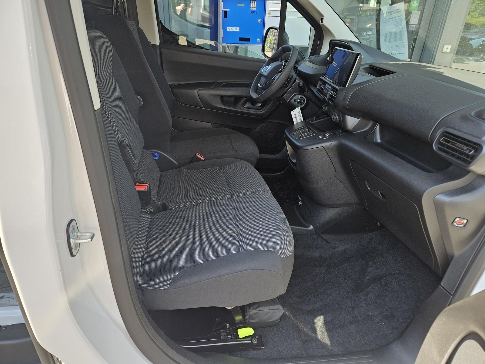 PEUGEOT Partner Kaw. 650 Standard 1.5 BlueHDI 130 S/S, Diesel, Voiture nouvelle, Automatique - 7