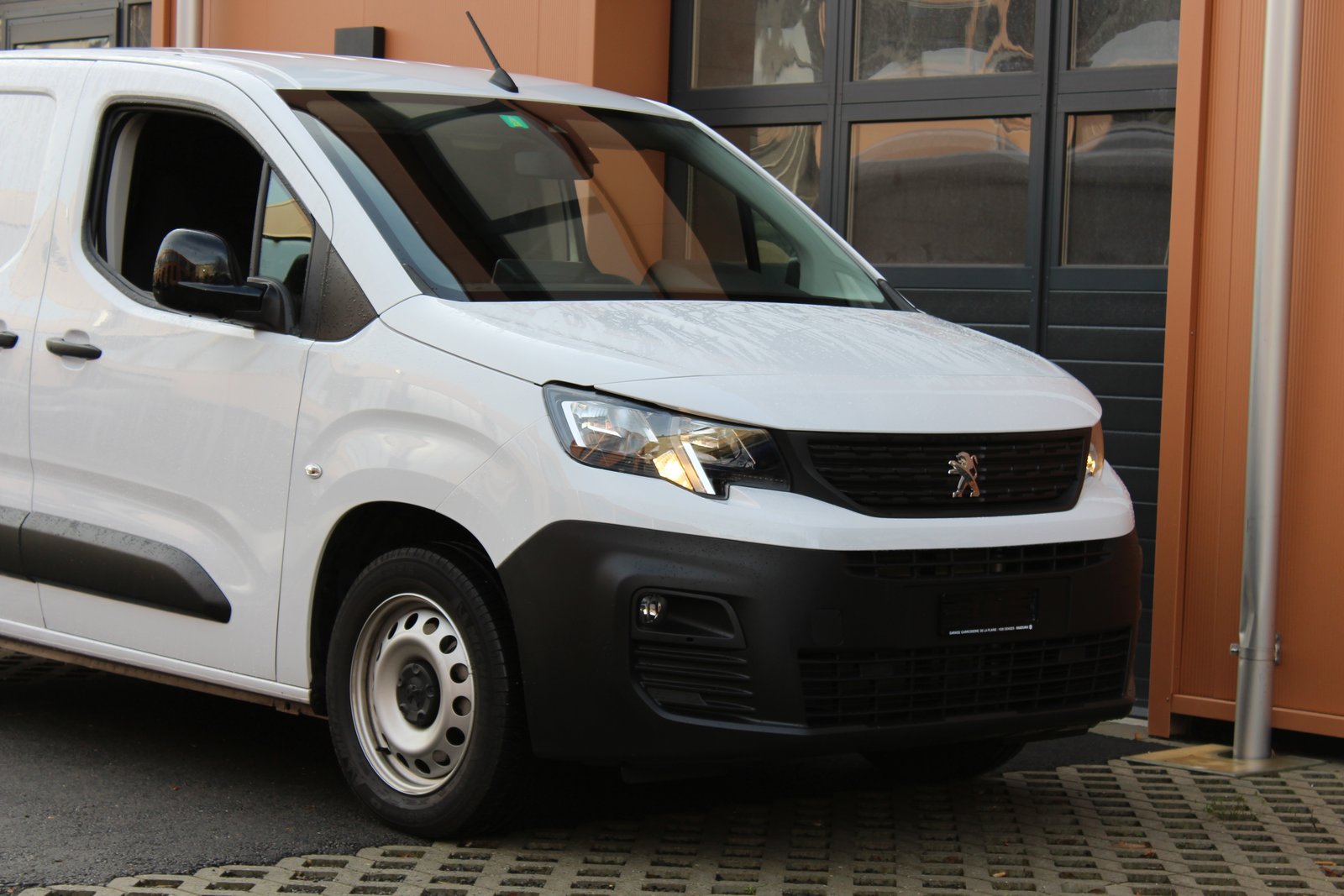 PEUGEOT Partner 1.5 Blue HDi s/s Premium Long 1000kg - "3 Places/Cam, Diesel, Second hand / Used, Manual - 3