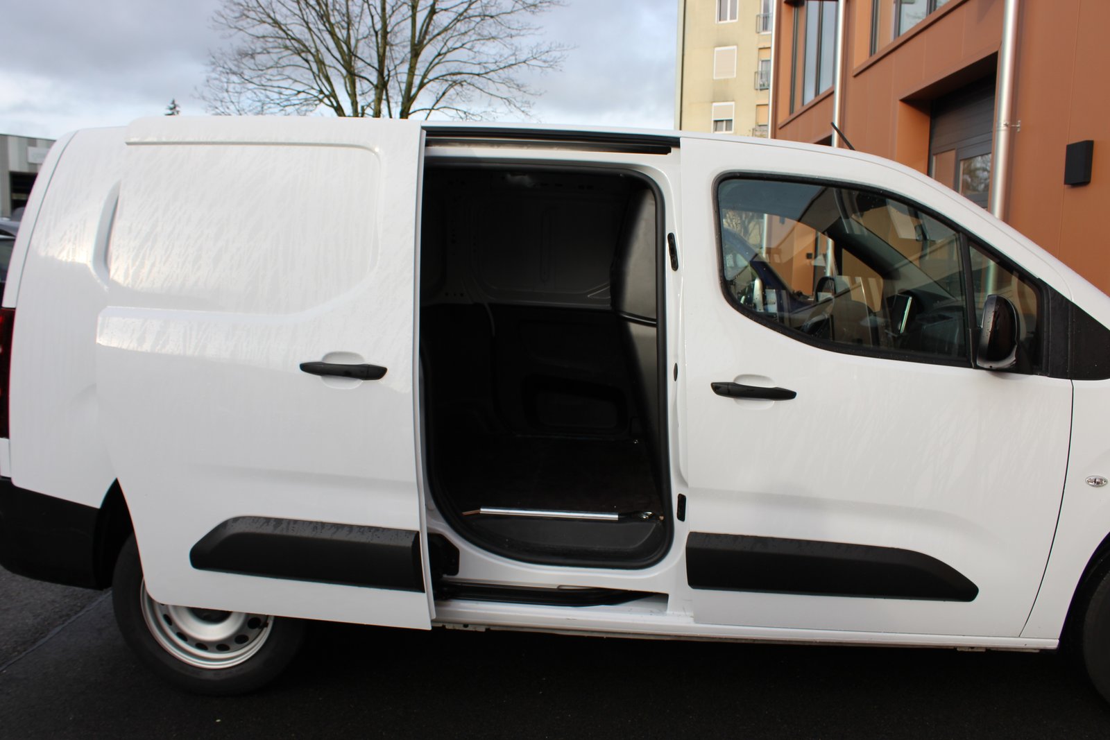 PEUGEOT Partner 1.5 Blue HDi s/s Premium Long 1000kg - "3 Places/Cam, Diesel, Second hand / Used, Manual - 5