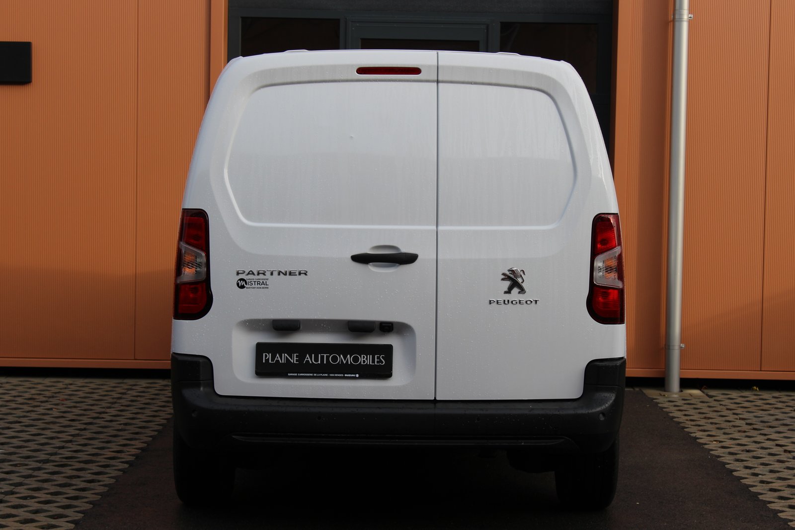 PEUGEOT Partner 1.5 Blue HDi s/s Premium Long 1000kg - "3 Places/Cam, Diesel, Second hand / Used, Manual - 7
