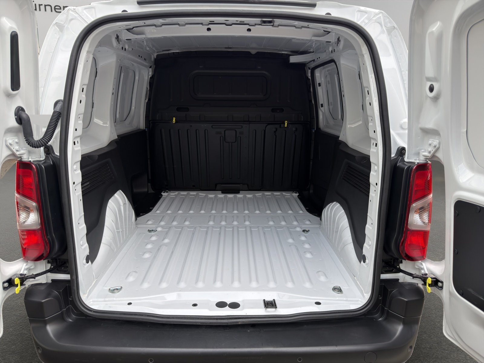 PEUGEOT Partner Kaw. 650 Standard 1.2, Essence, Occasion / Utilisé, Manuelle - 6