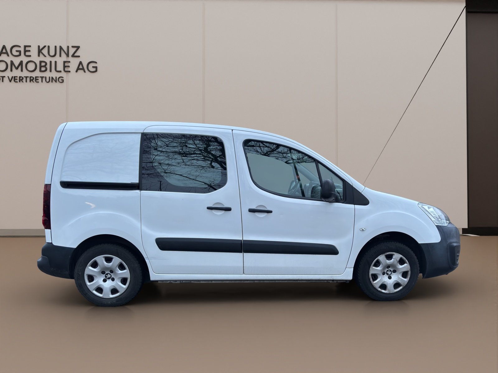 PEUGEOT Partner 1.6 BlueHDI SS Allure, Diesel, Second hand / Used, Manual - 6