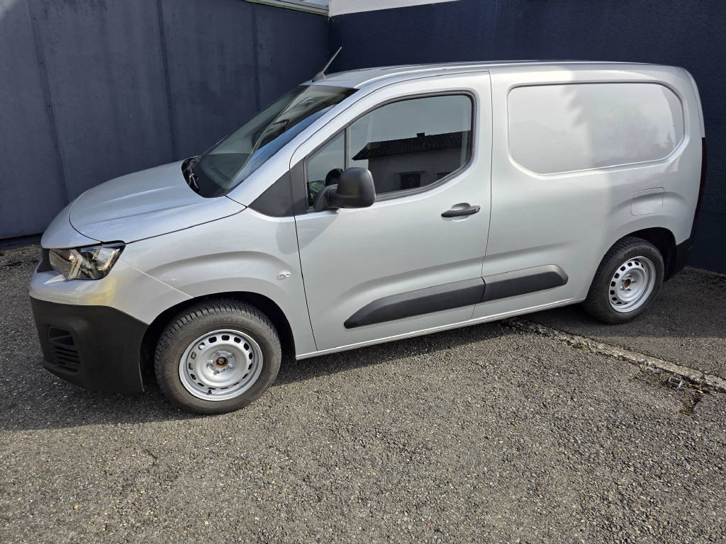 PEUGEOT Partner Kaw. 650 Standard 1.2 PureTech 110 Premium S/S, Petrol, Second hand / Used, Manual - 2