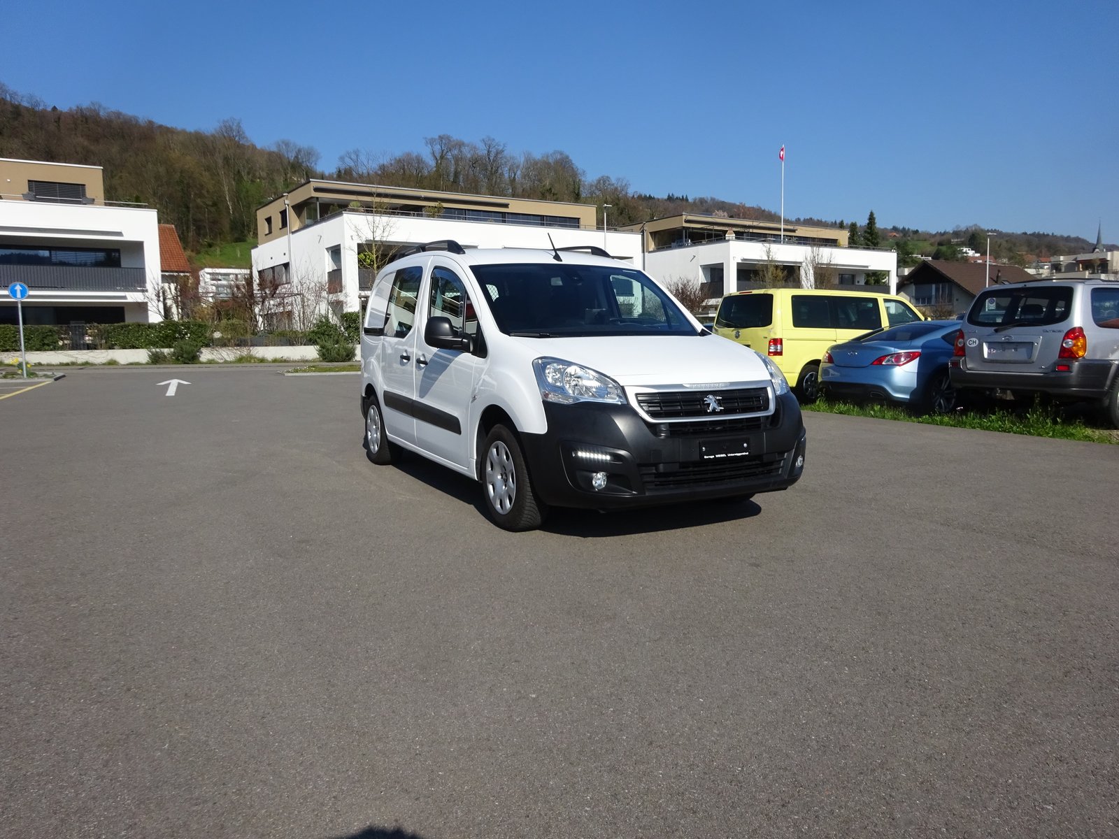 PEUGEOT Partner 1.6 BlueHDI Active, Diesel, Second hand / Used, Manual - 3