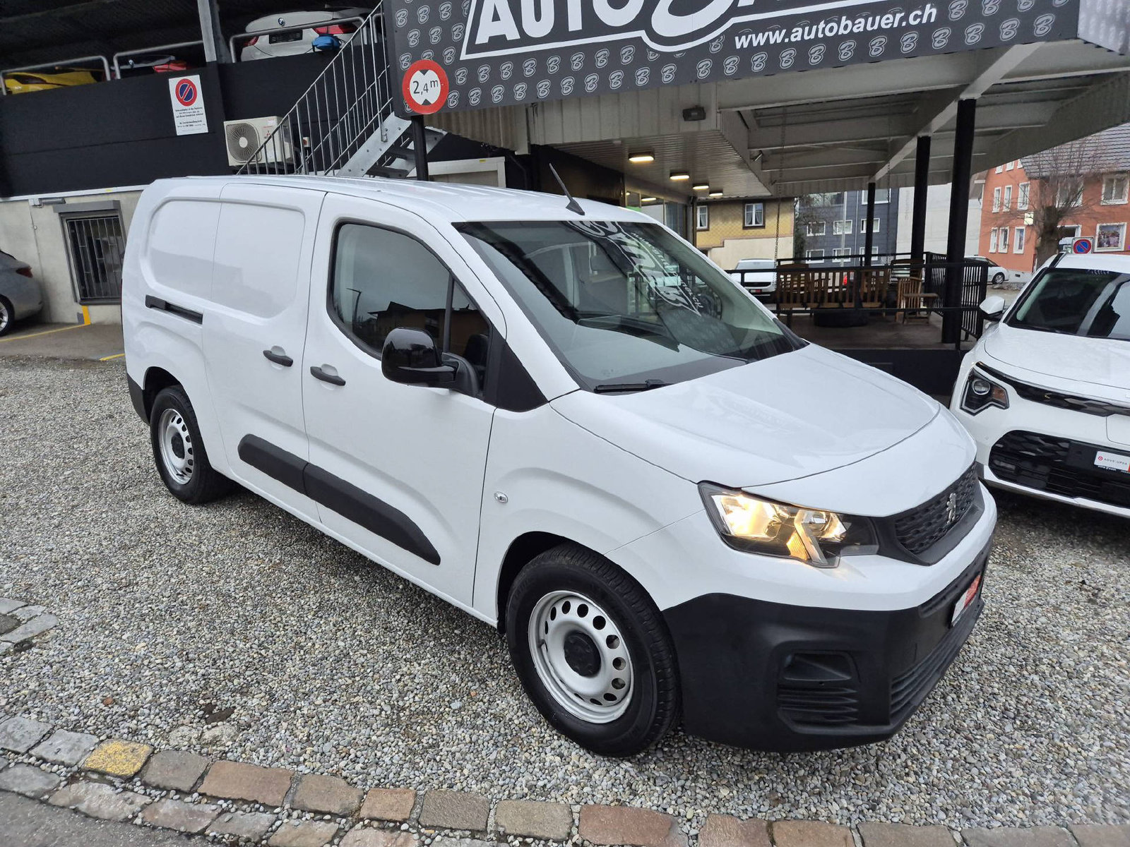 PEUGEOT e-Partner Kaw. 800 Long 50 kWh Premium, Électrique, Occasion / Utilisé, Automatique - 2
