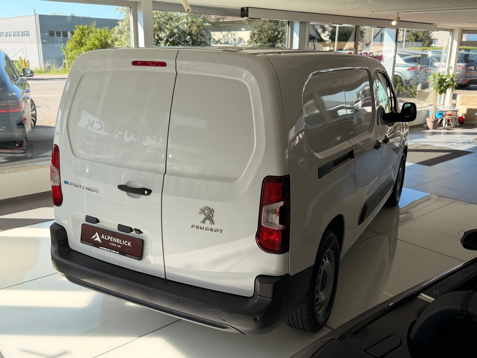 PEUGEOT e-Partner 50kWh Long 3.5KW Ladung, Elektro, Occasion / Gebraucht, Automatik - 6