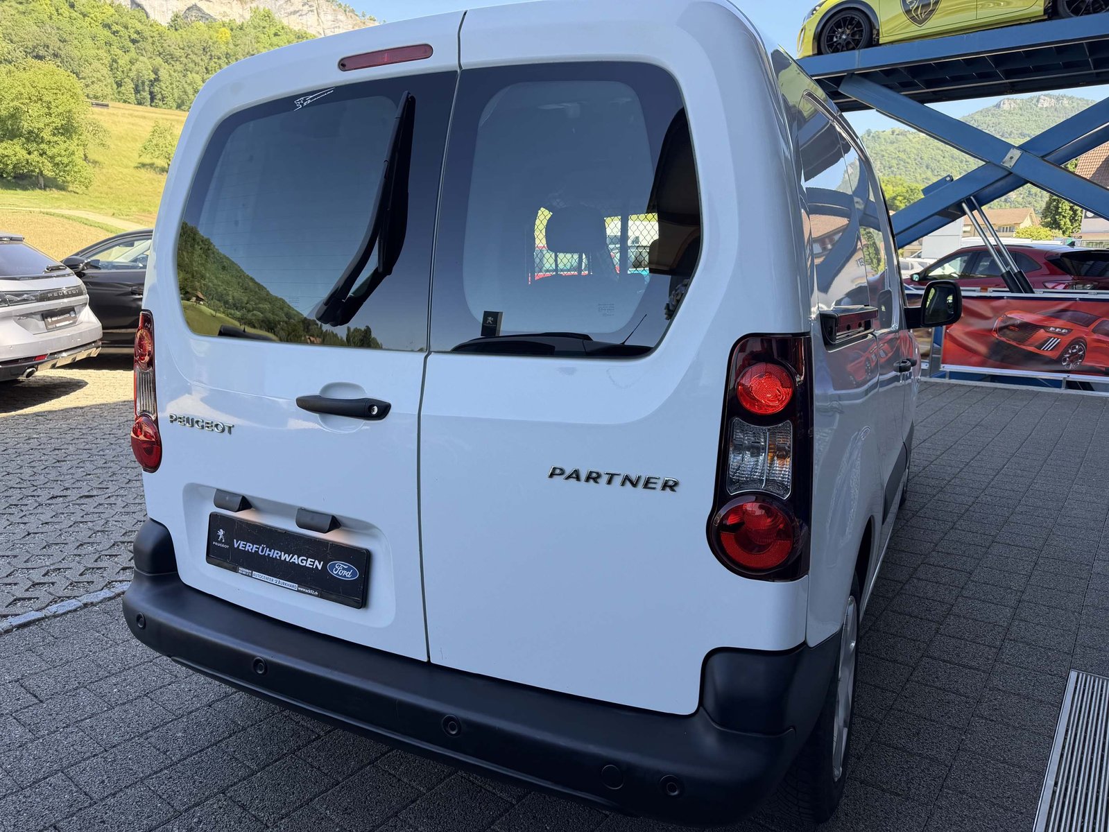 PEUGEOT Partner Kaw. L1 1.6 BlueHDI 100 Active, Diesel, Second hand / Used, Manual - 4