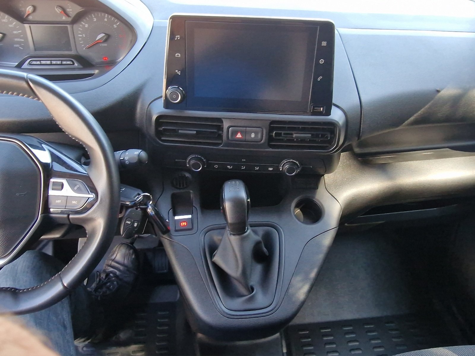PEUGEOT Partner Kaw. 650 Standard 1.5 BlueHDI 100 Premium S/S, Diesel, Occasion / Utilisé, Manuelle - 7