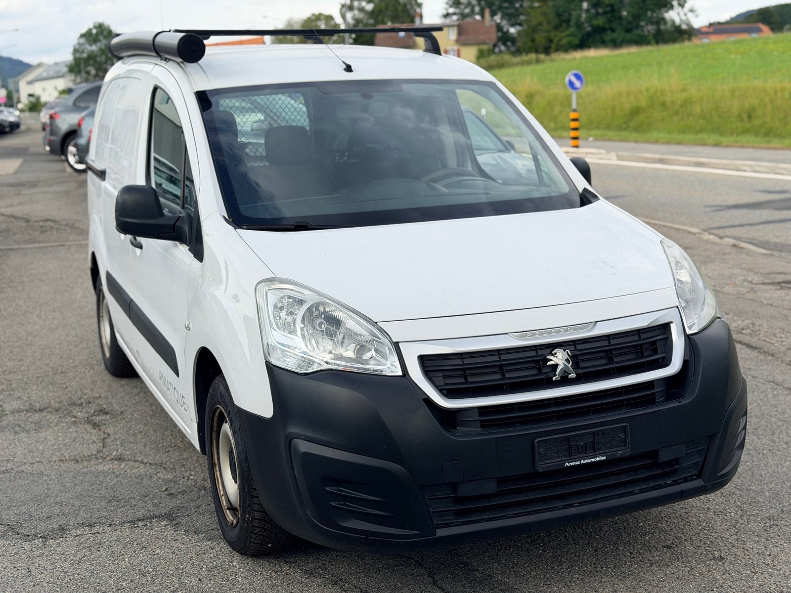 PEUGEOT Partner 1.6 VTi Active, Essence, Occasion / Utilisé, Manuelle - 3