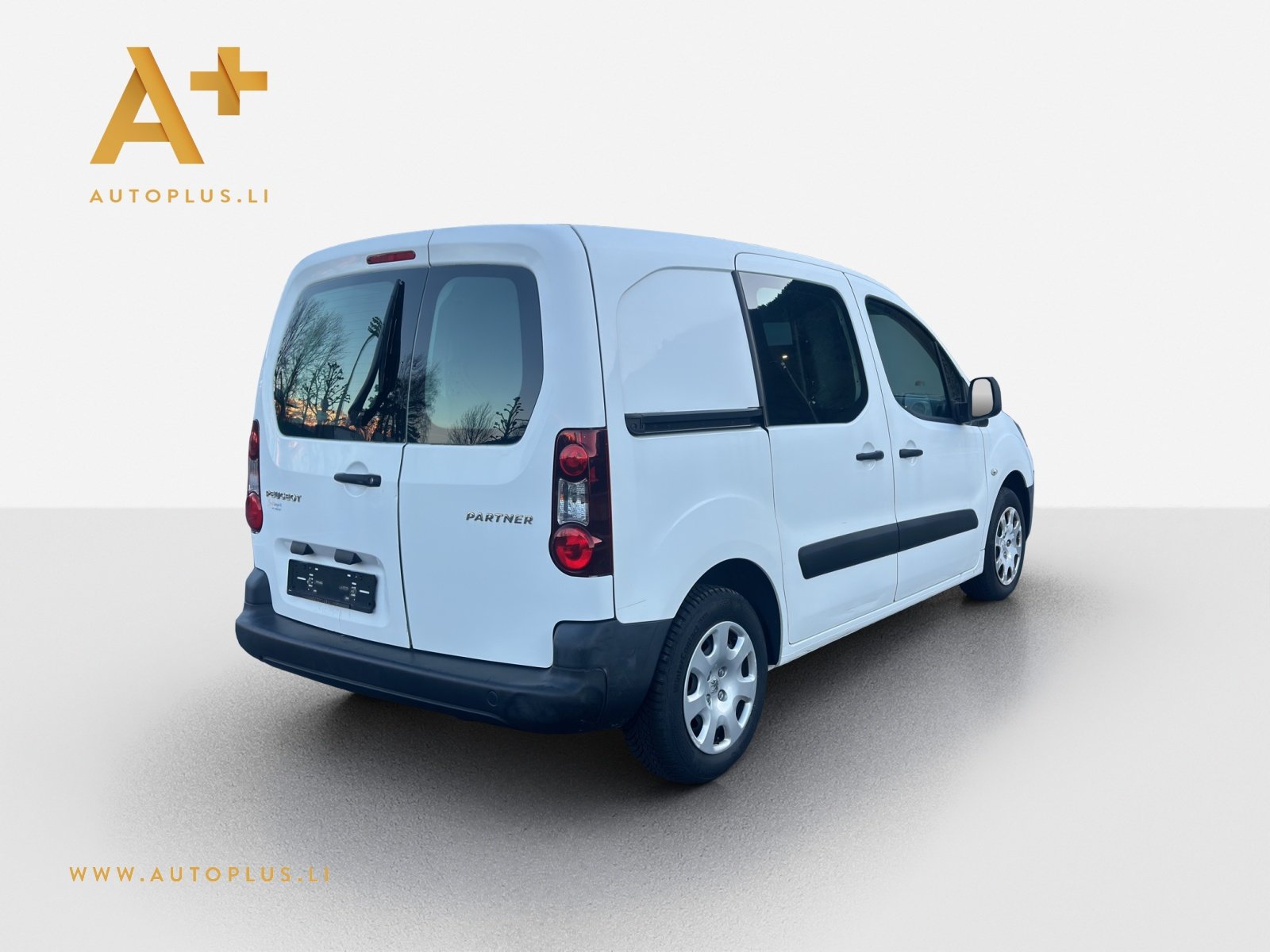 PEUGEOT Partner 1.6 VTi Urban, Benzin, Occasion / Gebraucht, Handschaltung - 4
