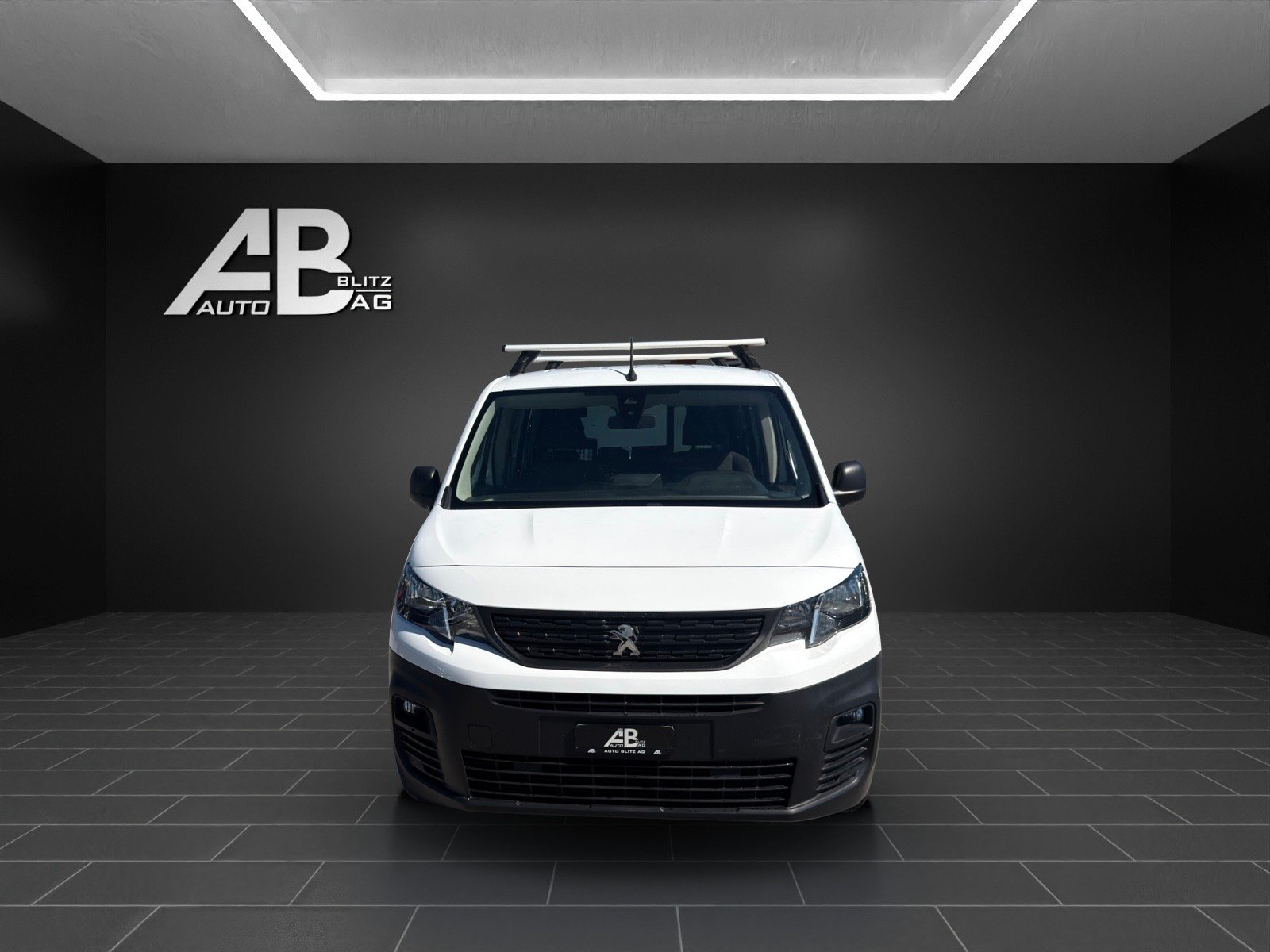 PEUGEOT Partner 1.5 Blue HDi s/s Pro Vertiefte Kabine * 5-Pl
