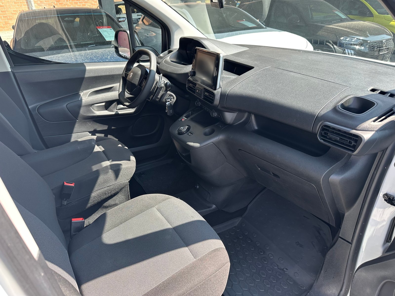 PEUGEOT Partner 1.5 Blue HDi s/s Asphalt Long EAT8 1000kg, Diesel, Occasion / Utilisé, Automatique - 5