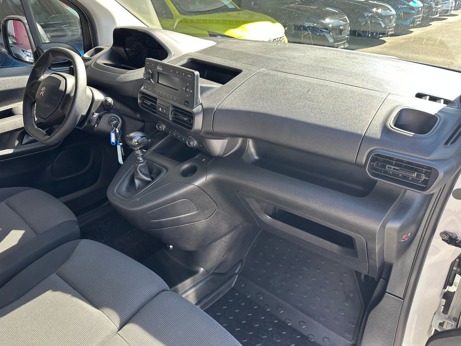 PEUGEOT Partner 1.5 Blue HDi s/s Premium 1000kg, Diesel, Occasion / Gebraucht, Handschaltung - 4