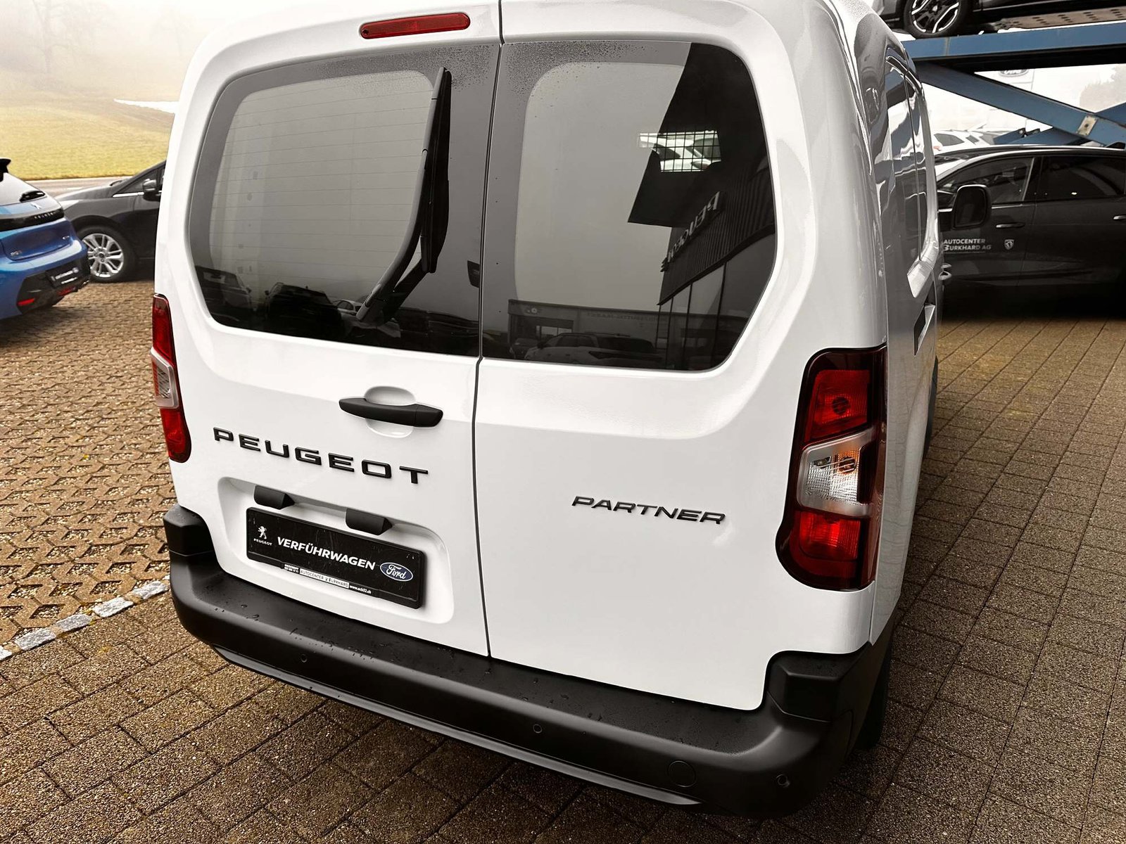 PEUGEOT Partner Kaw. 1000 Long 1.5 BlueHDI 100 S/S, Diesel, Ex-demonstrator, Manual - 4