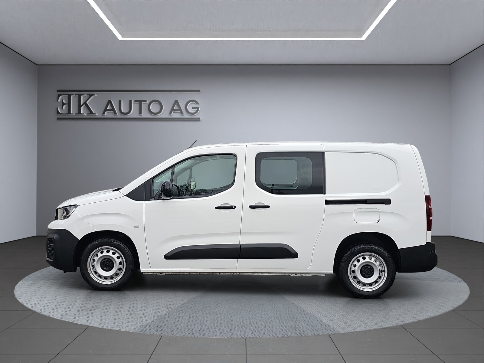 PEUGEOT Partner Kaw. 1000 Long vertief 1.5 BlueHDI 130 Pro S, Diesel, Occasion / Utilisé, Automatique - 2