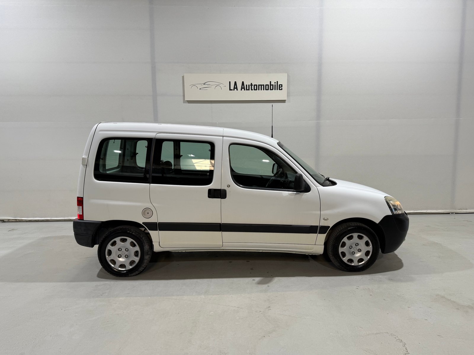 PEUGEOT Partner 1.4 Urban, Petrol, Second hand / Used, Manual - 7