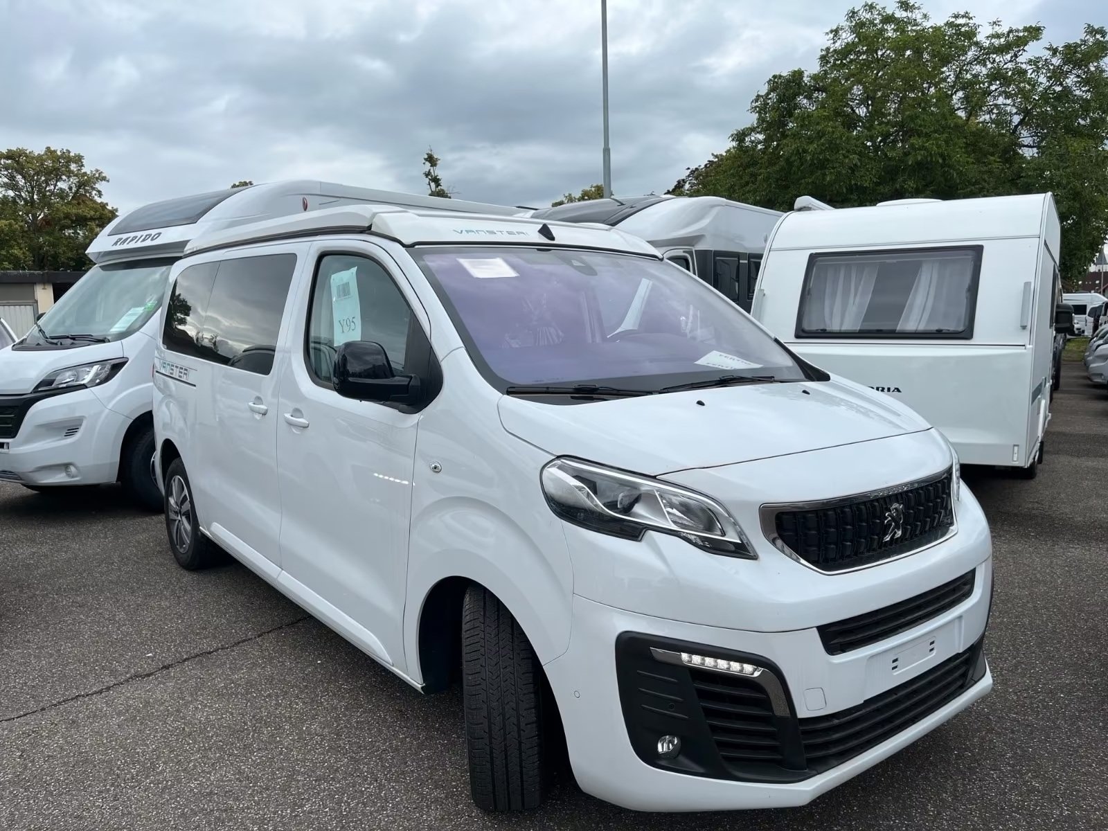 PEUGEOT Pössl Vanster 145 PS*Standheizung*E-Paket*