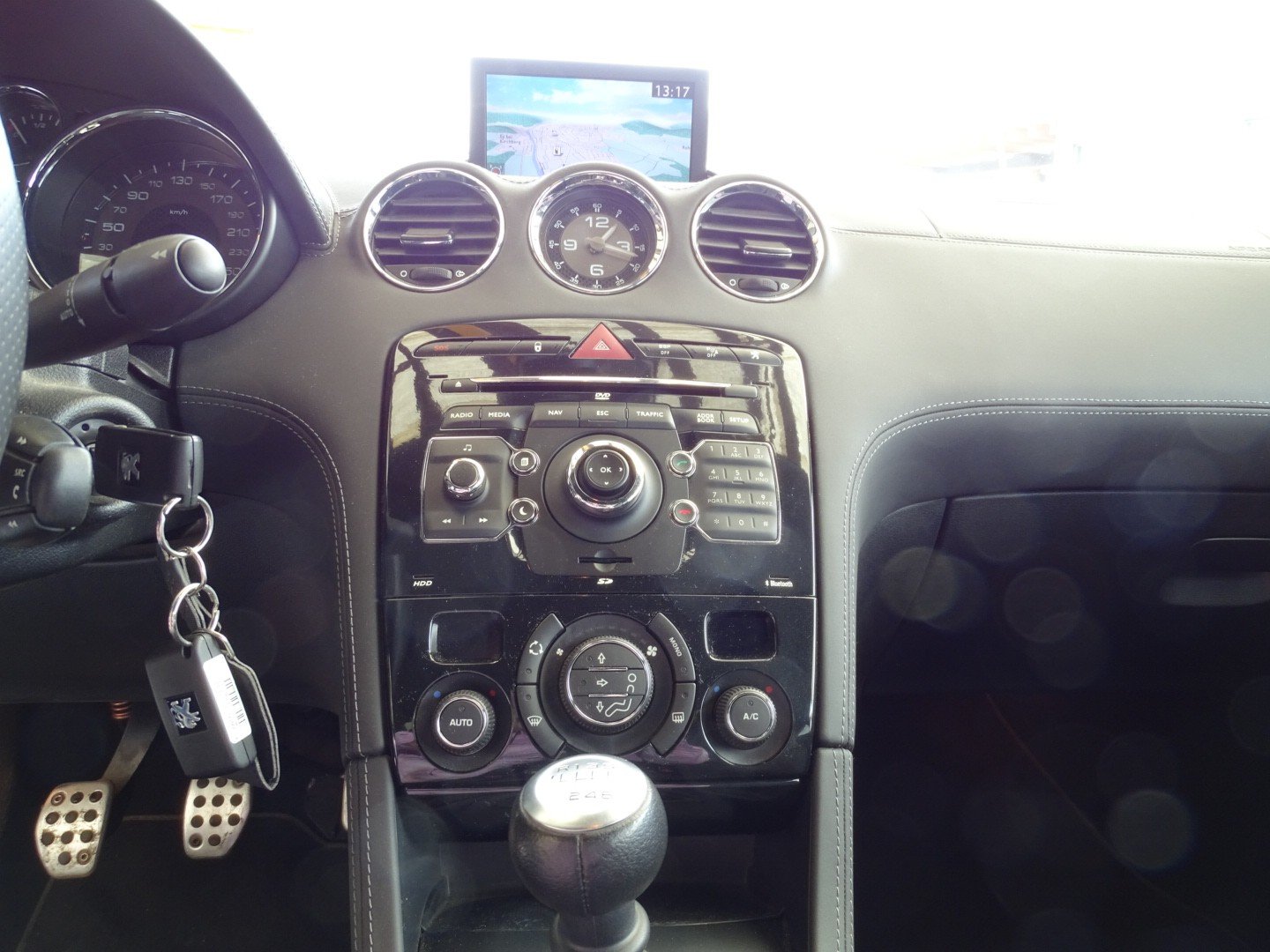PEUGEOT RCZ 1.6 Turbo, Petrol, Second hand / Used, Manual - 4
