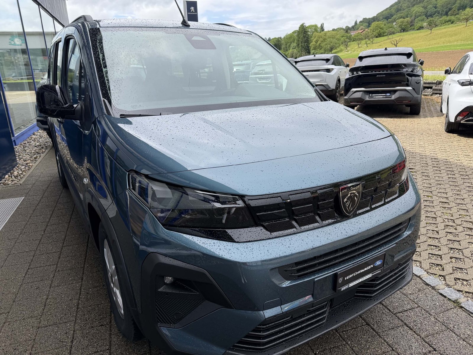 PEUGEOT Rifter Long 1.5 HDi 7-Plätzer Family Edition, Diesel, New car, Automatic - 3