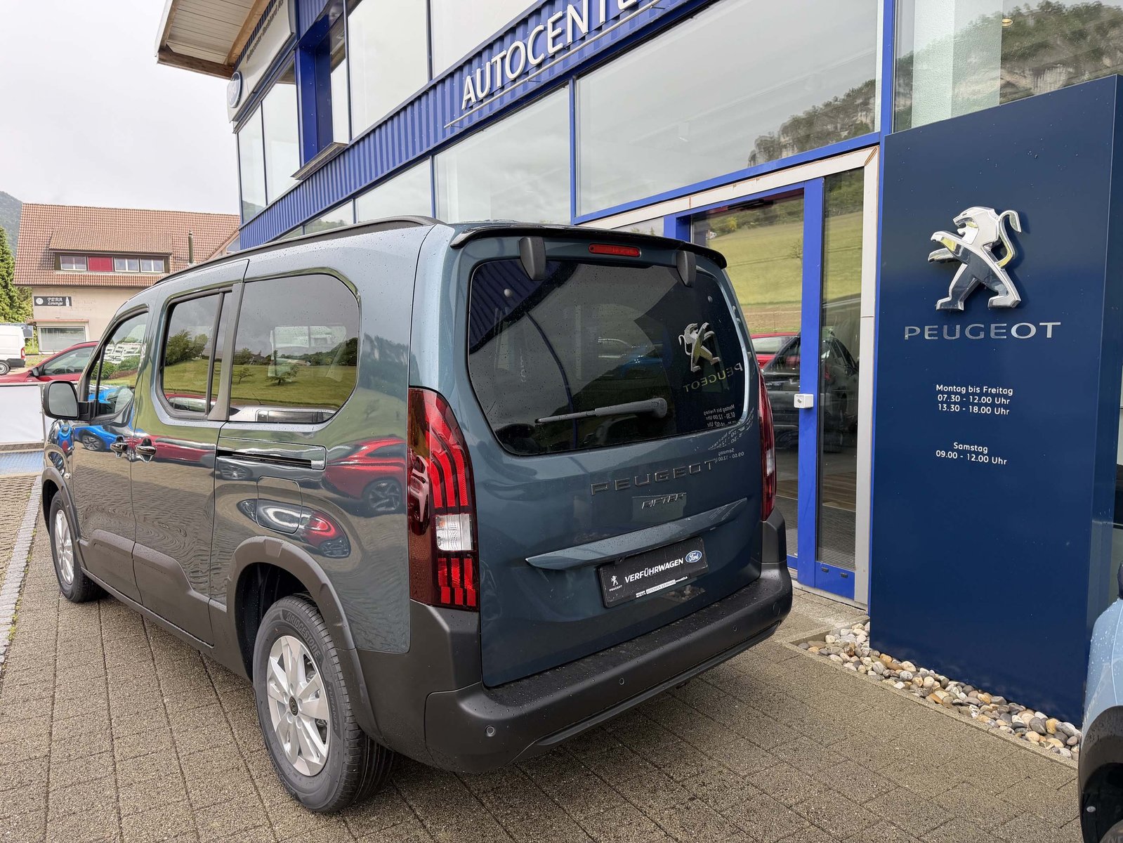 PEUGEOT Rifter Long 1.5 HDi 7-Plätzer Family Edition, Diesel, New car, Automatic - 4