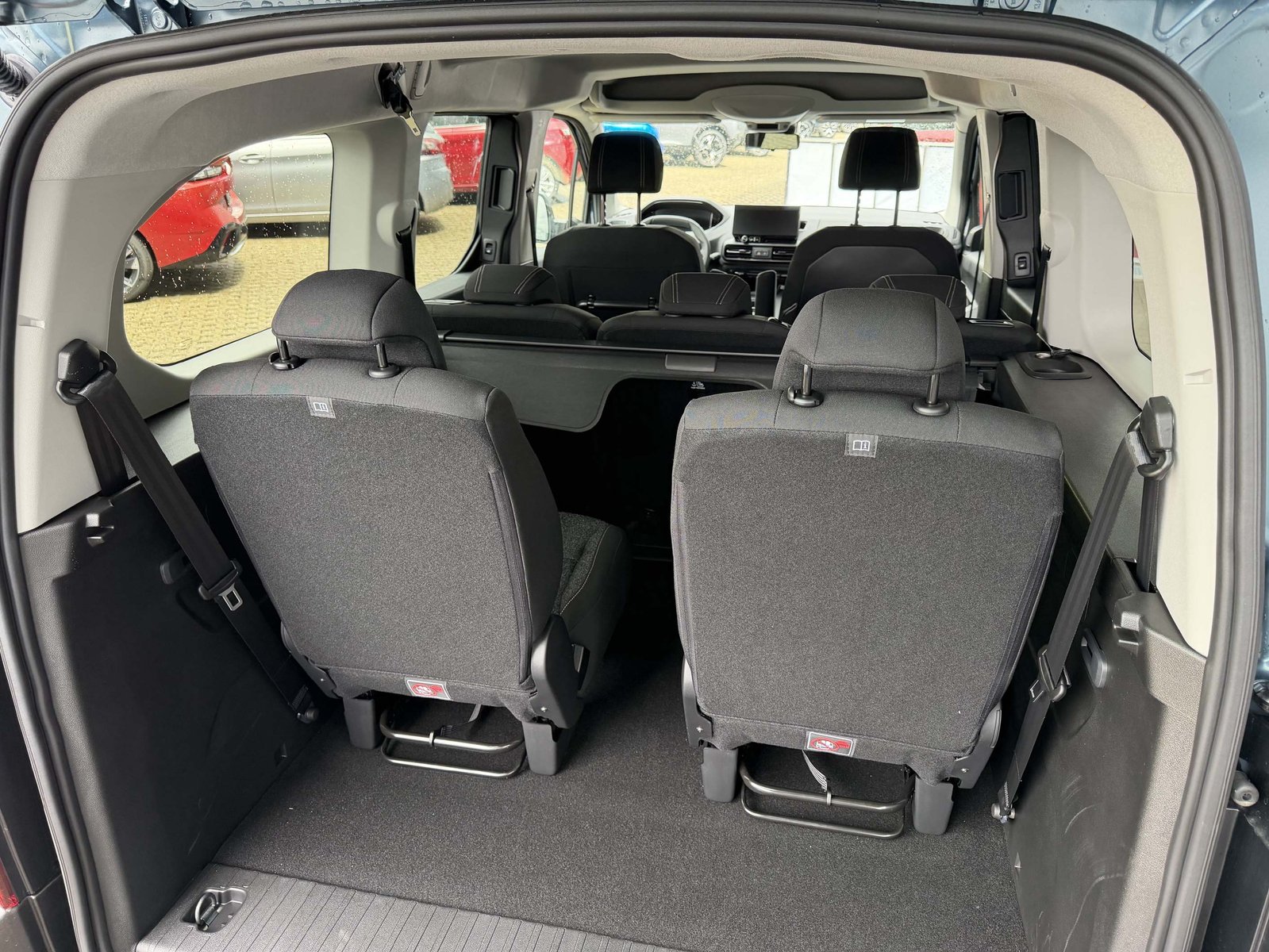 PEUGEOT Rifter Long 1.5 HDi 7-Plätzer Family Edition, Diesel, New car, Automatic - 6