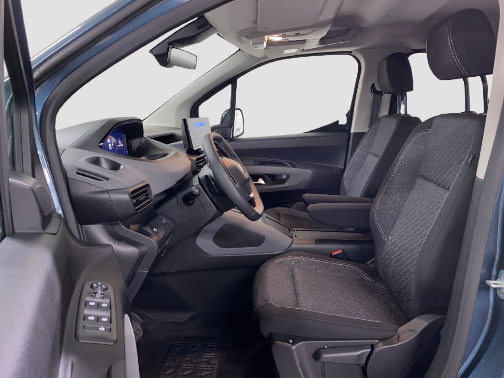 PEUGEOT Rifter Long 1.5 BlueHDi 130 Family Edition 7-Sitze, Diesel, Auto nuove, Automatico - 6