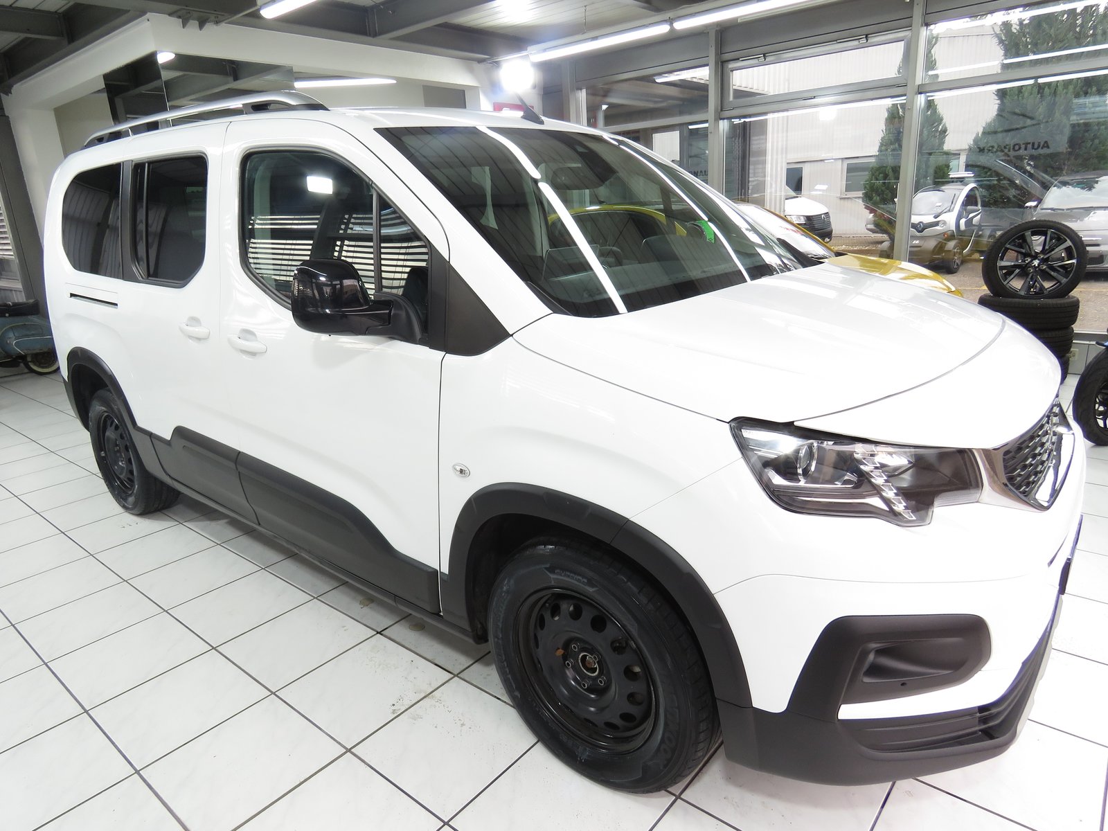 PEUGEOT Rifter Long 1.2 PureTech 7-PLätzer Allure Pack EAT8, Benzina, Occasioni / Usate, Automatico - 3