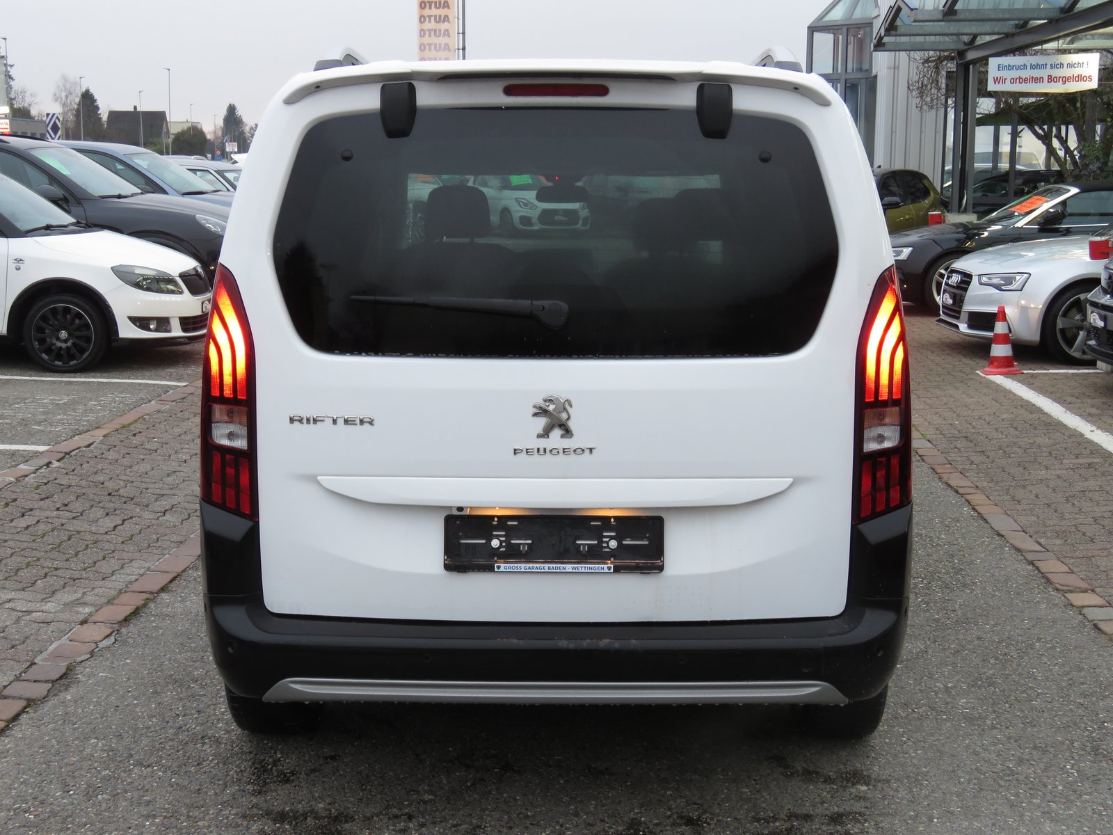 PEUGEOT Rifter Long 1.2 PureTech 7PL Allure EAT8, Essence, Occasion / Utilisé, Automatique - 5