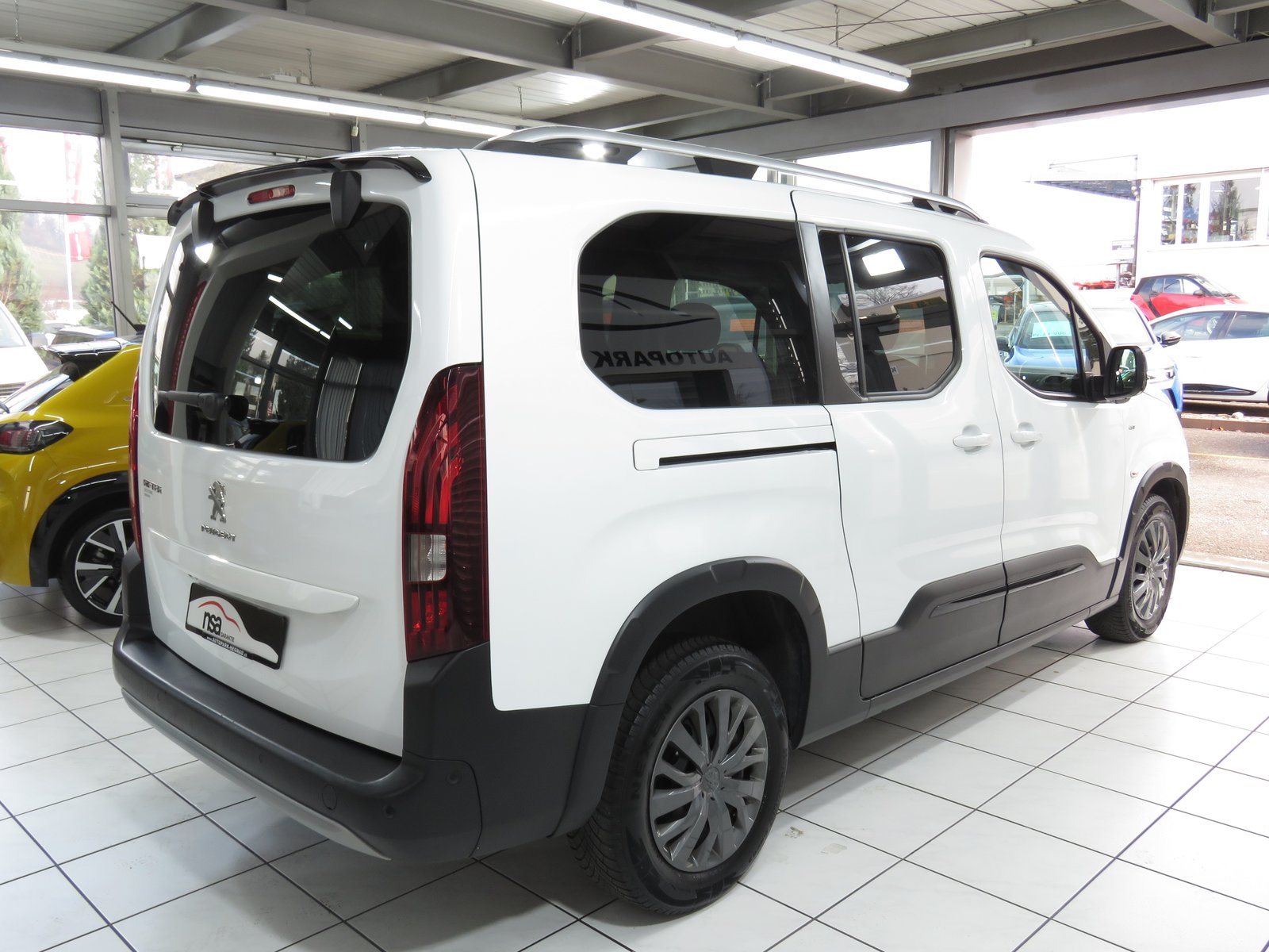 PEUGEOT Rifter Long 1.2 PureTech 7-Plätzer GT EAT8, Petrol, Second hand / Used, Automatic - 4