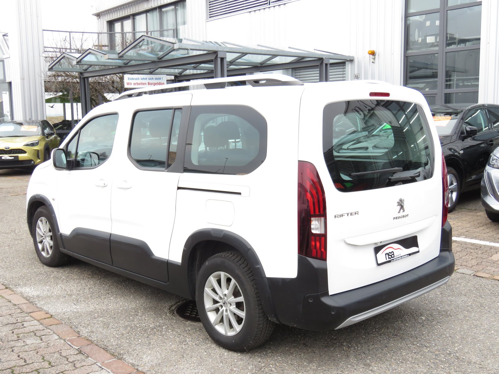 PEUGEOT Rifter Long 1.5 BlueHDi Allure EAT8, Diesel, Second hand / Used, Automatic - 6