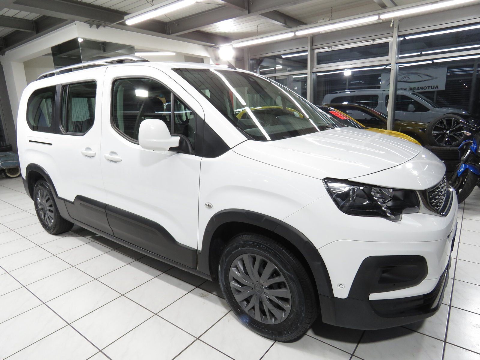 PEUGEOT Rifter Long 1.5 BlueHDi Allure EAT8, Diesel, Occasioni / Usate, Automatico - 3