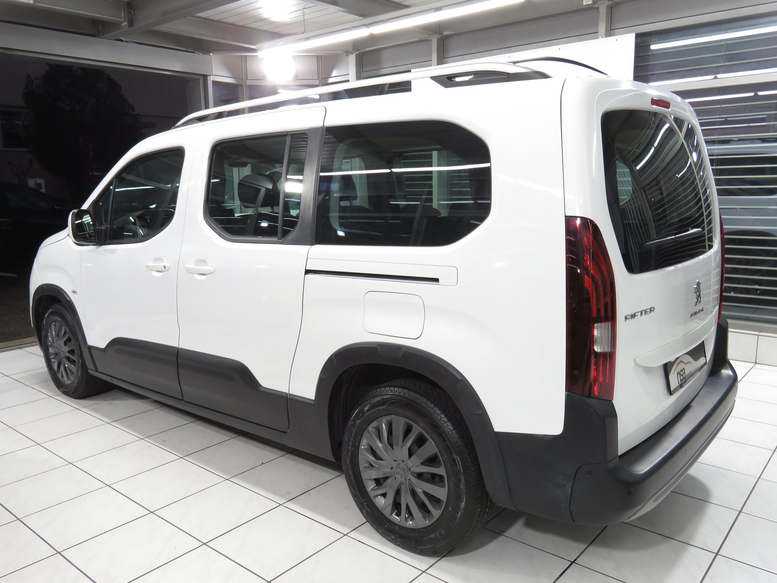 PEUGEOT Rifter Long 1.5 BlueHDi Allure EAT8, Diesel, Occasioni / Usate, Automatico - 6