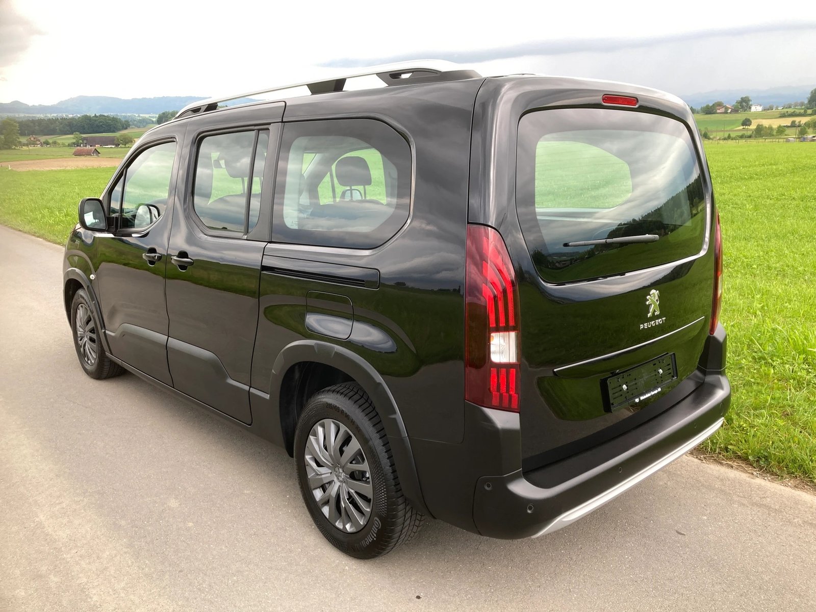 PEUGEOT Rifter Long 1.5 BlueHDi Allure EAT8, Diesel, Second hand / Used, Automatic - 4