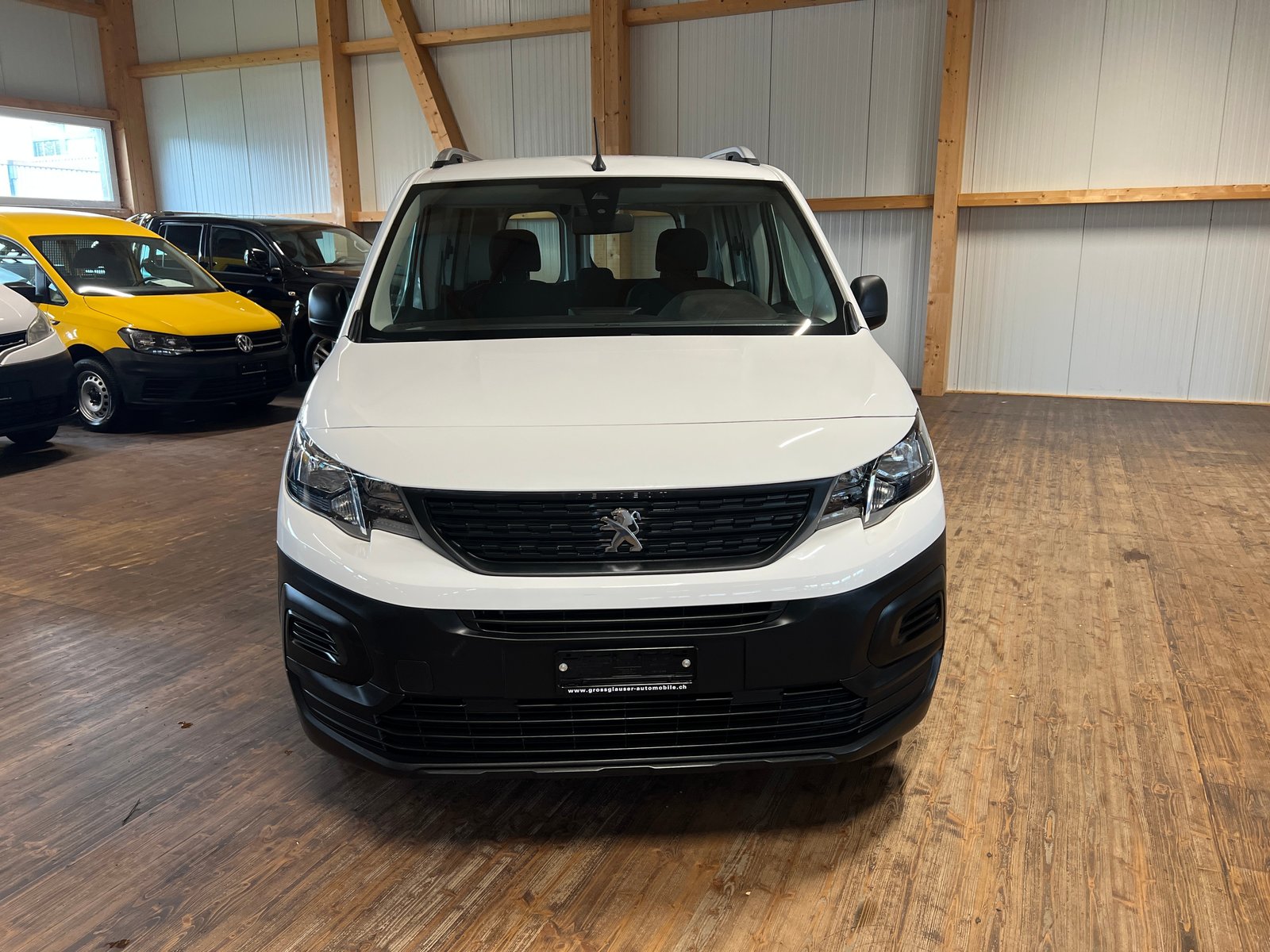PEUGEOT Rifter 1.2 PureTech Allure, Petrol, Second hand / Used, Manual - 2
