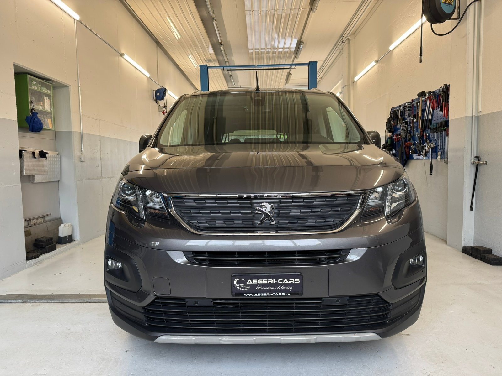 PEUGEOT Rifter Long 1.5 BlueHDi 7PL Active EAT8, Diesel, Second hand / Used, Automatic - 2