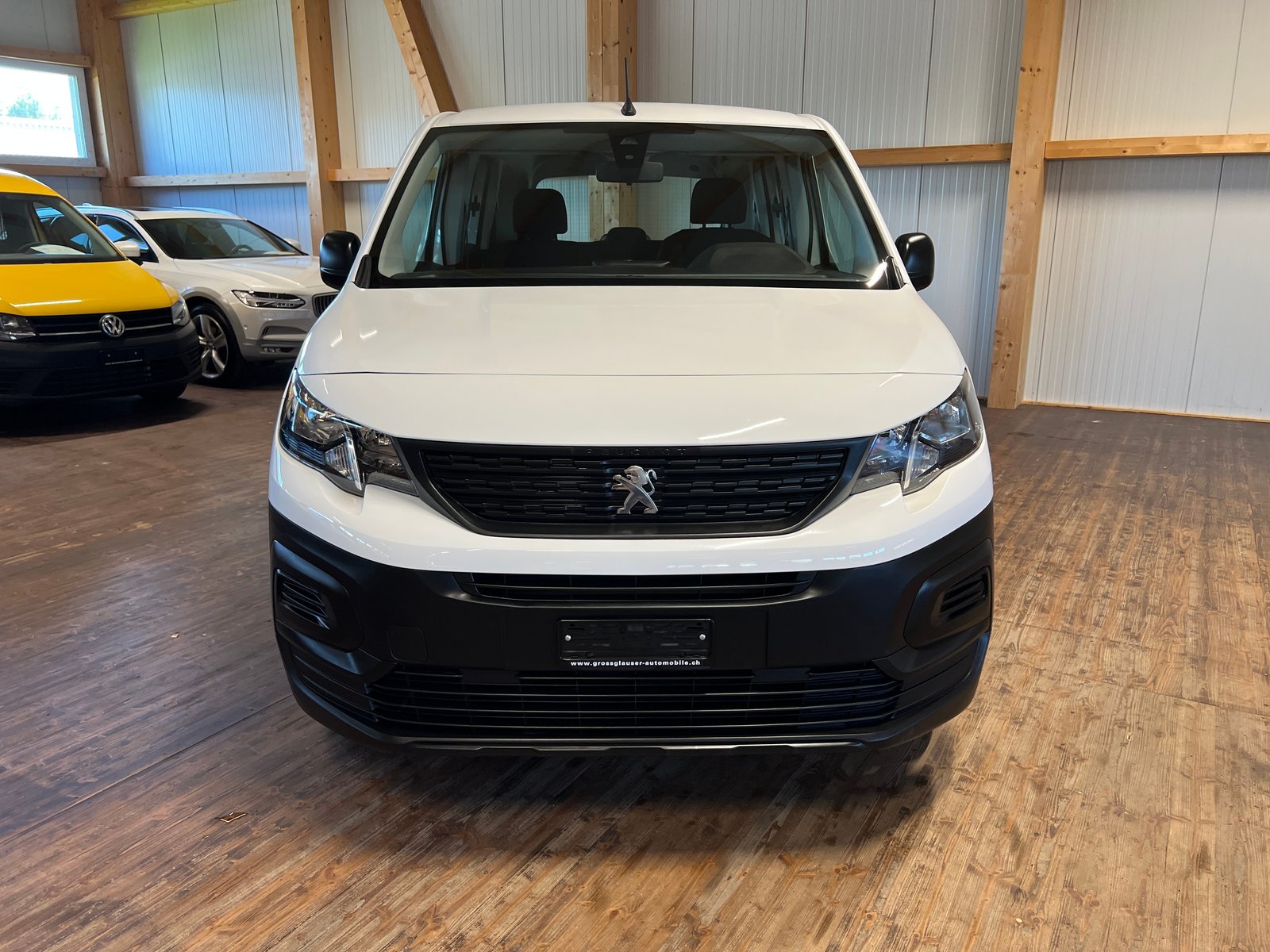 PEUGEOT Rifter Long 1.2 PureTech Allure, Petrol, Second hand / Used, Manual - 2